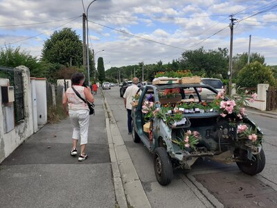 21-06 Distribution Œillets Dingue - Voisinerie, 20210621_190425