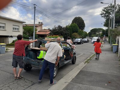 21-06 Distribution Œillets Dingue - Voisinerie, 20210621_190451