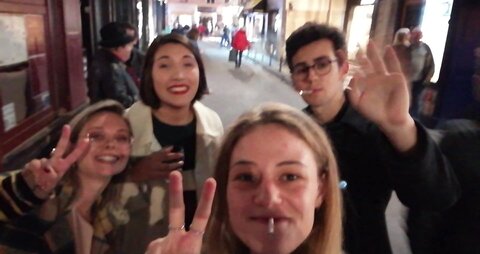 Photos représentant Alice, Messenger_creation_410226313199899