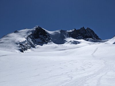 Route Impériale de Zinal - avril 2026, PXL_20260407_093024793_Bishorn-Weisshorn