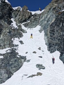 Route Impériale de Zinal - avril 2026, PXL_20260408_121729483_Cr&ecirc;teDeMilon