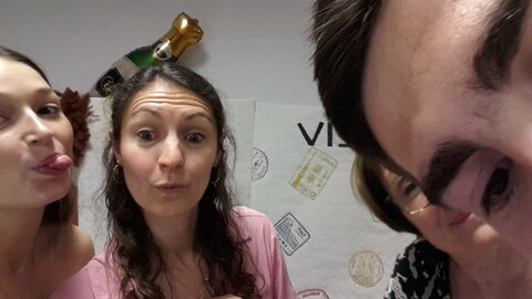 PhotoBooth, IMG_GRP_0510001647_20260510001654