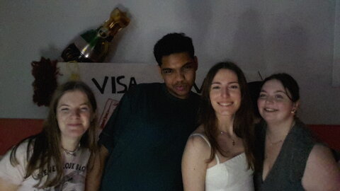 PhotoBooth, IMG_GRP_0510023938_20260510023945