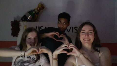 PhotoBooth, IMG_GRP_0510024215_20260510024222
