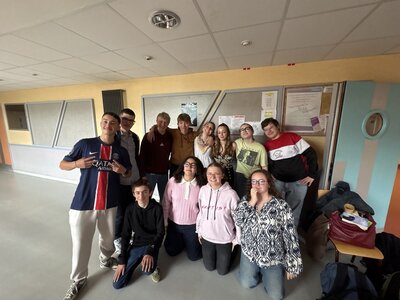 Stage Faire des mathématiques autrement, juin 2026, exposes-2-49