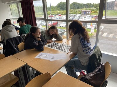 Stage Faire des mathématiques autrement, juin 2026, rithmomachie-gpeB-32