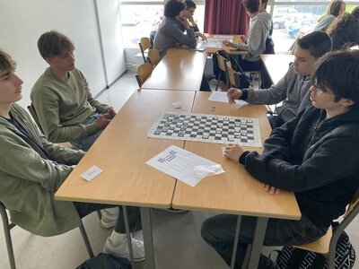 Stage Faire des mathématiques autrement, juin 2026, rithmomachie-gpeB-38