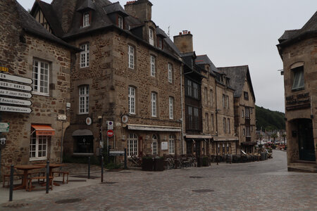 2026_06_16 Dinan - Le Minihic-sur-Rance, 2026_06_16_0110_La rue du Quai, Dinan