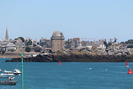 2026_06_17_Le Minihic-sur-Rance - Dinard, 2026_06_17_0228_La tour Solidor et Saint-Malo depuis le barrage