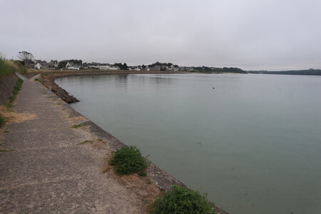 2026_06_19 Saint-Jacut-de-la-Mer - Saint-Cast-le-Guildo, 2026_06_19_0344_Le sentier en sommet de digue entre la pointe du Bechet et la plage du Ruet