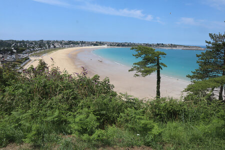 2026_06_19 Saint-Jacut-de-la-Mer - Saint-Cast-le-Guildo, 2026_06_19_0409_La grande plage et Saint-Cast depuis la pointe de la Garde
