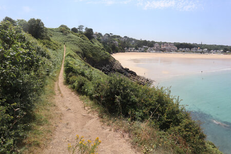 2026_06_19 Saint-Jacut-de-la-Mer - Saint-Cast-le-Guildo, 2026_06_19_0413_La grande plage et Saint-Cast depuis la pointe de la Garde