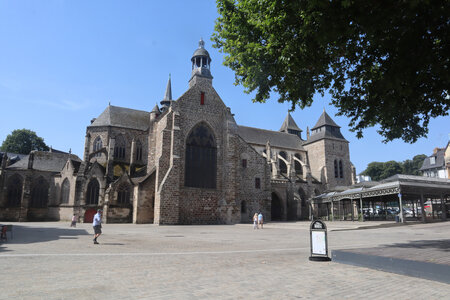 2026_06_24-25_Saint-Brieuc, 2026_06_25_0609_La cathédrale Saint-Etienne