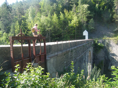 Blog été 2026, Nadine sur l&rsquo;aqueduc