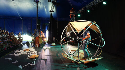 Festival Montagn'Arts 2026 photos d'Anne BOLZE, SIGNE Z-D ZONE A LA DERIVE DIMANCHE 24 MAI 2026 MONTAGN&rsquo;ARTS PHOTO ANNE BOLZE  1   2 