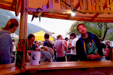 Festival Montagn'Arts 2026 photos d'Anne BOLZE, LE BAR DIMANCHE 24 MAI 2026 MONTAGN&rsquo;ARTS PHOTO ANNE BOLZE  5 