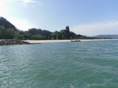 LES ILES / MALAISIE, pons 002