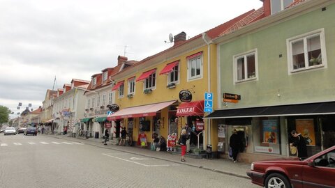 zz, 55-Gränna -rue principale
