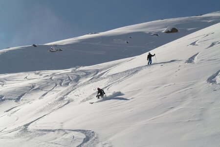 2013-02-24 au 03-03 : ski hors pistes et randonnée hautes Alpes et Piemont Italien, ski-puy-saint-vincent-escalade-aventure-2013-02-24-08