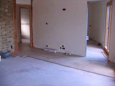 2012-07 construire à st Prim, 140524 carrelage1
