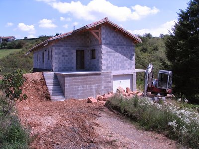 2012-07 construire à st Prim, 140731 rep terres08