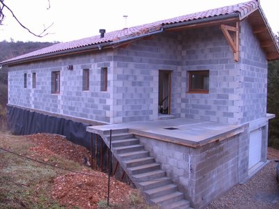 2012-07 construire à st Prim, 131223 entree02.JPG
