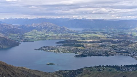 Nouvelle Zélande, novembre à janvier 2019-20, _1270129 raw Wanaka depuis Mont Alpha  1630m   massif du Roys Peak  ile du sud