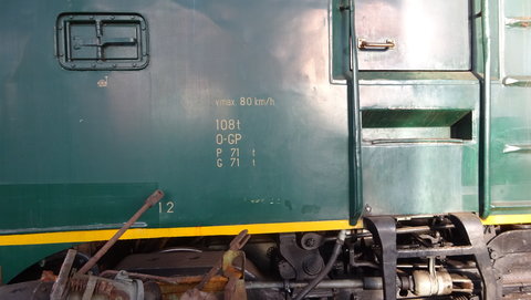 PFT-TSP - Musée Retro Train à St-Ghislain, collection du PFT (Patrimoine Ferroviaire Touristique). Certaines de ces machines roulent encore, notamment lors du festival du Bocq à la mi-août :-) , DSC05078