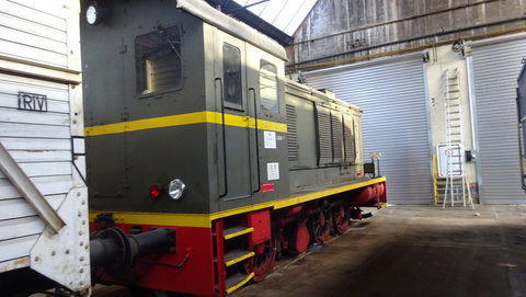 PFT-TSP - Musée Retro Train à St-Ghislain, collection du PFT (Patrimoine Ferroviaire Touristique). Certaines de ces machines roulent encore, notamment lors du festival du Bocq à la mi-août :-) , DSC05139