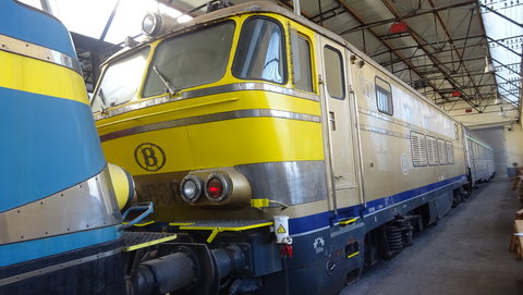 PFT-TSP - Musée Retro Train à St-Ghislain, collection du PFT (Patrimoine Ferroviaire Touristique). Certaines de ces machines roulent encore, notamment lors du festival du Bocq à la mi-août :-) , DSC05378