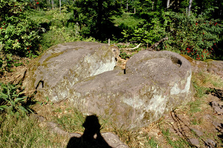 2005-2 randonnées, 045 la pierre à sacrifice près des Stampfloecher, 17 juillet 2005