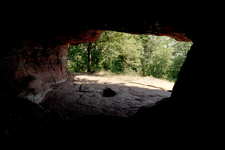 2005-2 randonnées, 051 La grotte des Sorcières sous la chapelle Saint-Michel, 17 juillet 2005