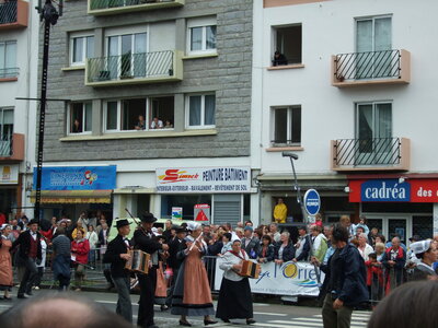 Grande parade festival Lorient 2008<br>@copyleft <a href=https://www.le-fab-lab.com>Le Fab'Blab</a> Licence Art Libre, cercle-ancenis-la-javelle1