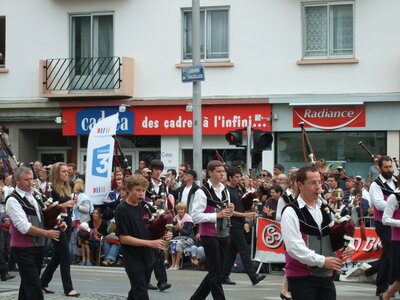 Festival interceltique Lorient 2010<br>@copyleft <a href=https://www.le-fab-lab.com>Le Fab'Blab</a> Licence Art Libre, grande-parade-festival-lorient-034