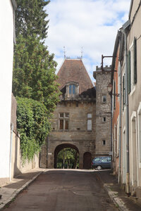 20200813-02 GR7 Ballon d'Alsace - Grancey - Beaune, 1643 Bourbonne-les-Bains, la porte Galon
