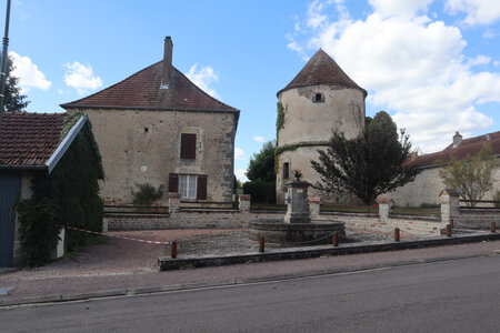 20200813-02 GR7 Ballon d'Alsace - Grancey - Beaune, 1661 Le château de Chézeaux