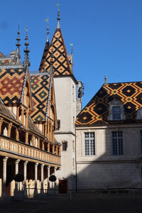 20200813-02 GR7 Ballon d'Alsace - Grancey - Beaune, 2050 L'Hôtel-Dieu de Beaune : la cour d'honneur