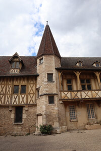 20200813-02 GR7 Ballon d'Alsace - Grancey - Beaune, 2075 Beaune : le palais des ducs de Bourgogne