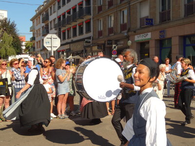 Grande parade Festival Lorient 2022<br>@copyleft <a href=https://www.le-fab-lab.com>Le Fab'Blab</a> Licence Art Libre, 2022-08-07-grande-parade-030